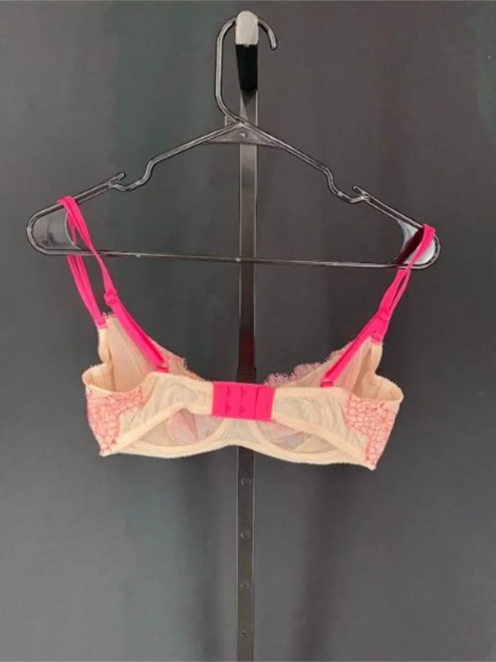 Victoria's Secret Very Sexy Unlined Demi Bra in Nude Hot Pink Lace